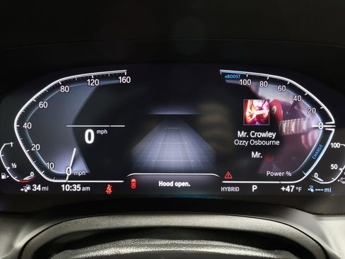 Used 2022 BMW 330e xDrive w/ Convenience Package image 11