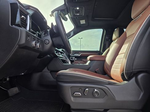 Used 2025 GMC Sierra 1500 Denali Ultimate AWD/4WD image 10