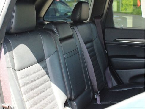 Used 2019 Jeep Grand Cherokee Limited X AWD/4WD image 28