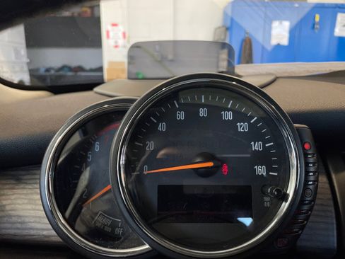 Used 2015 MINI Cooper S image 3