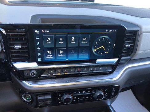 Used 2024 Chevrolet Silverado 1500 LTZ w/ Technology Package image 12