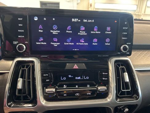 Used 2023 Kia Sorento SX AWD/4WD image 9