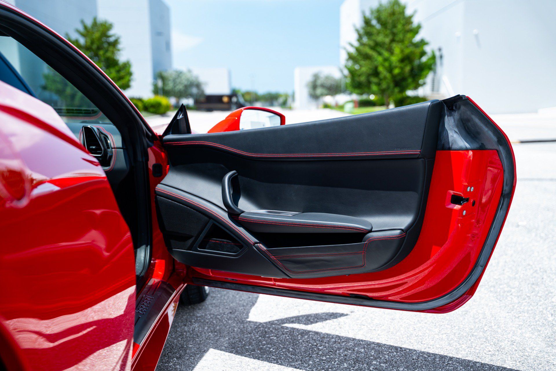 Used 2014 Ferrari 458 Italia Coupe RWD image 22
