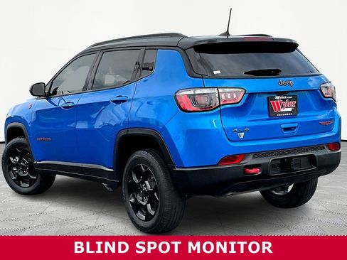 Used 2023 Jeep Compass Trailhawk w/ Trailhawk Convenience Group AWD/4WD image 4