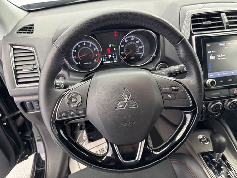 Used 2024 Mitsubishi Outlander Sport AWD image 24