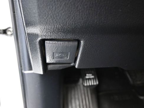 Used 2019 Toyota 4Runner SR5 image 29