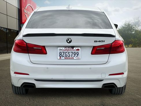 Used 2017 BMW 540i RWD image 8