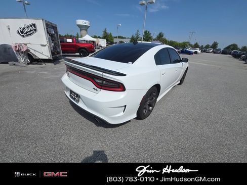 Used 2019 Dodge Charger R/T RWD image 5