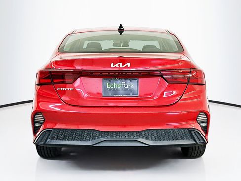 Used 2024 Kia Forte LXS image 7