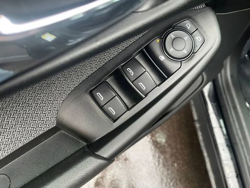 Used 2024 Chevrolet TrailBlazer LT AWD/4WD image 12