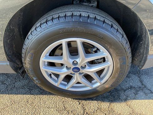 Used 2022 Ford Edge SEL w/ Convenience Package image 13