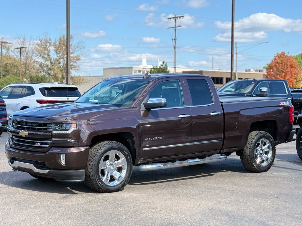 Used 2016 Chevrolet Silverado 1500 LTZ Z71 w/ LTZ Plus Package AWD/4WD image 40