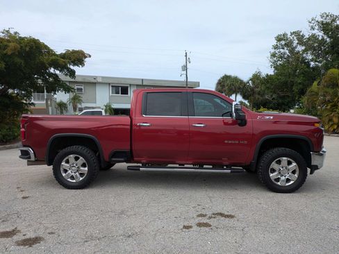 Used 2020 Chevrolet Silverado 2500 LTZ w/ LTZ Premium Package AWD/4WD image 3