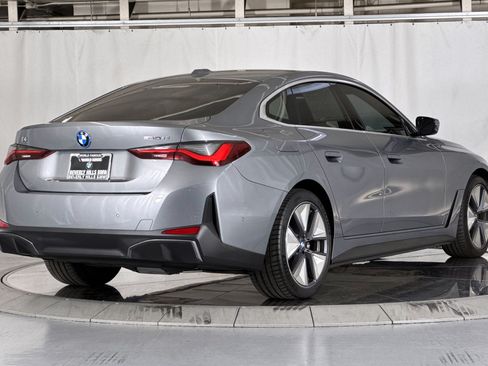 Used 2025 BMW i4 eDrive40 w/ Premium Package RWD image 9