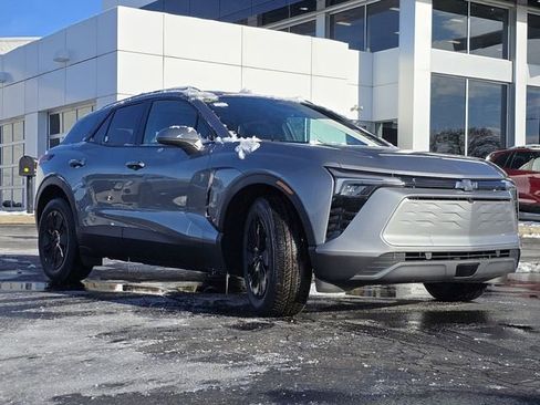 New 2026 Chevrolet Blazer EV LT image 12