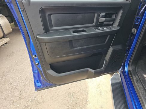 Used 2019 RAM 1500 Express w/ Express Value Package AWD/4WD image 17
