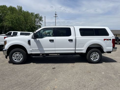 Used 2018 Ford F250 XLT w/ XLT Value Package AWD/4WD image 5