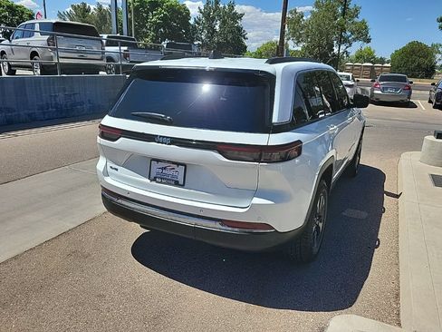 Used 2024 Jeep Grand Cherokee Limited 4xe AWD/4WD image 7