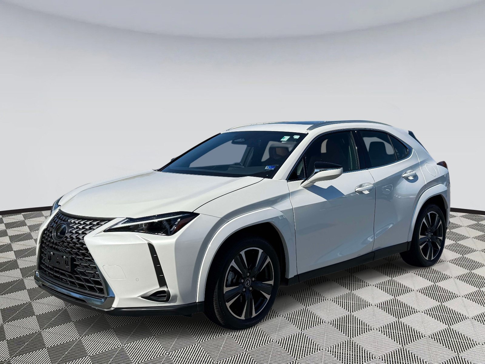 Used 2025 Lexus UX 300h AWD w/ Cold Area Package image 5