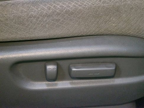 Used 2016 Honda Odyssey LX image 12