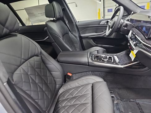 New 2026 BMW X7 xDrive40i w/ M Sport Package image 10