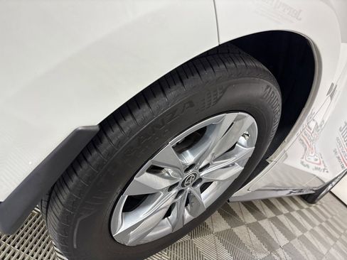Used 2024 Toyota Sienna Limited AWD/4WD image 34