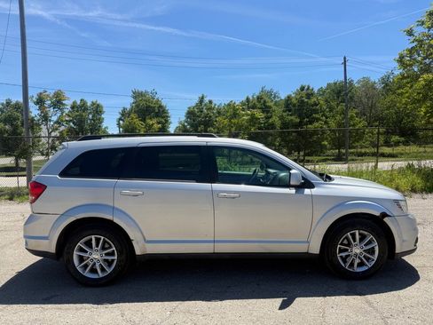 Used 2013 Dodge Journey SXT FWD image 5
