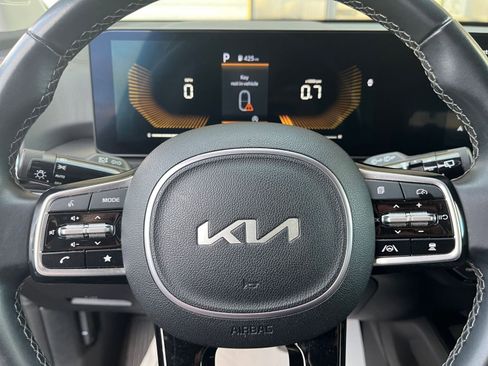 Used 2024 Kia Sorento S FWD image 29