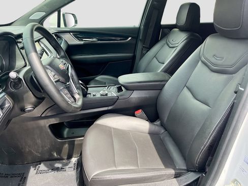 Used 2025 Cadillac XT5 Premium Luxury FWD image 22