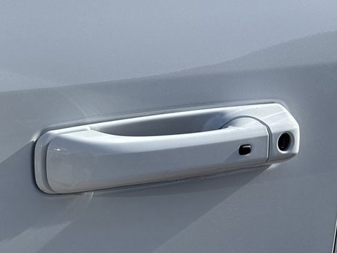 Used 2025 RAM 3500 Longhorn image 16