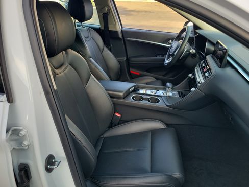 Used 2026 Genesis G70 2.5T RWD image 20