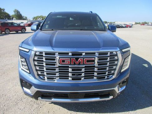 New 2026 GMC Yukon XL Denali w/ Sun & Power Step Package image 10