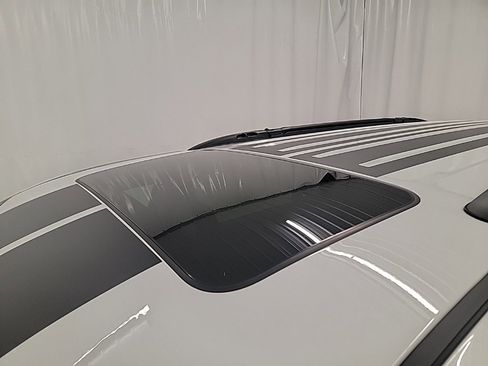 New 2025 Dodge Durango R/T image 10