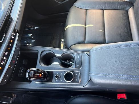 Used 2024 Cadillac XT4 Sport image 37