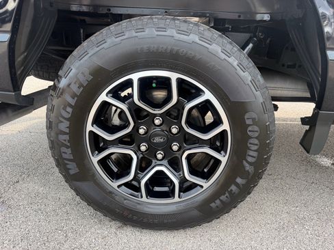 Used 2022 Ford F150 XLT w/ Equipment Group 302A High AWD/4WD image 27