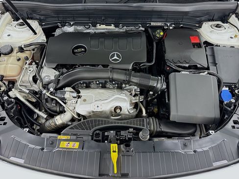 Certified 2022 Mercedes-Benz GLB 250 image 12