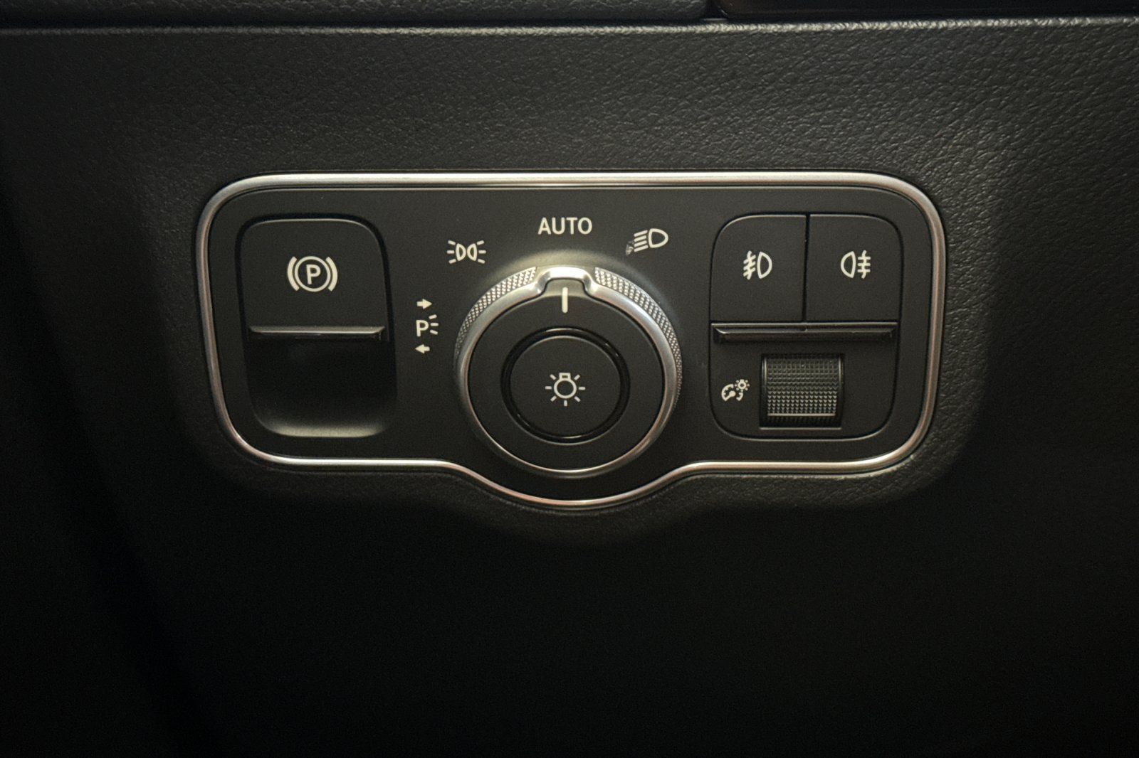 Used 2026 Mercedes-Benz GLA 250 4MATIC image 34