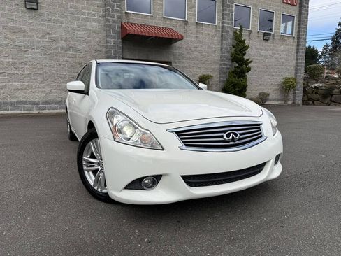 Used 2011 INFINITI G37 Journey w/ Premium Pkg RWD image 1