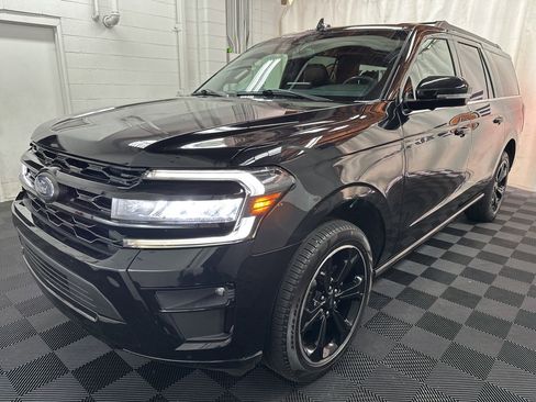 Used 2024 Ford Expedition Max Limited image 4