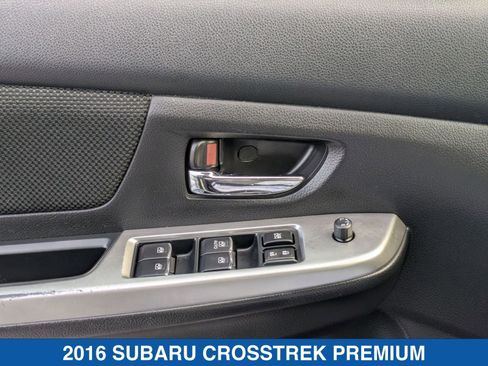 Used 2016 Subaru Crosstrek 2.0i Premium image 13