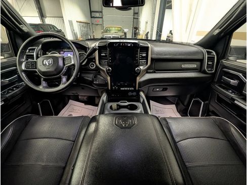 Used 2019 RAM 3500 Laramie AWD/4WD image 11