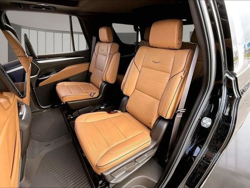 New 2026 Cadillac Escalade Luxury w/ Touring Package AWD/4WD image 10