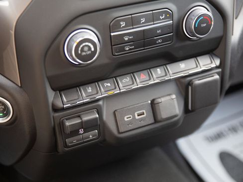 Certified 2024 Chevrolet Silverado 2500 Custom w/ Custom Value Package image 16