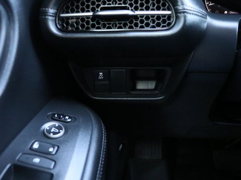 Used 2023 Honda HR-V EX-L image 12