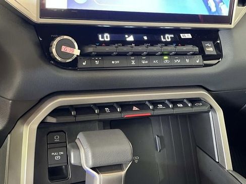 New 2026 Toyota Tundra Limited AWD/4WD image 25
