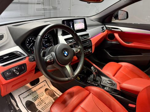 Used 2023 BMW X2 xDrive28i w/ M Sport Package AWD/4WD image 9