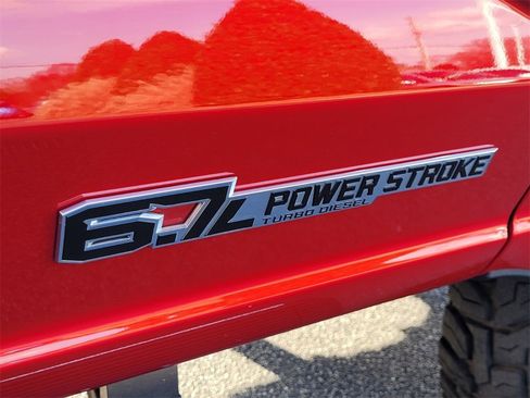 Used 2024 Ford F250 Platinum image 15