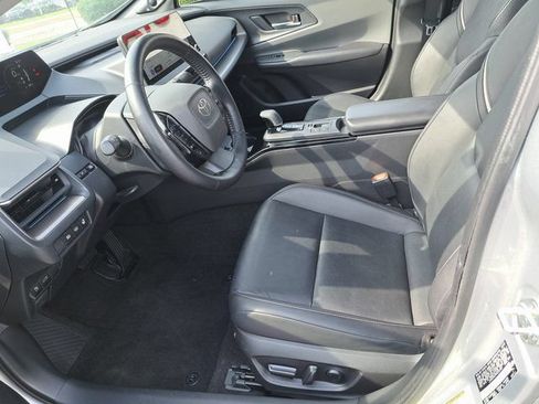 Used 2024 Toyota Prius Limited w/ Limited Premium Package FWD image 28