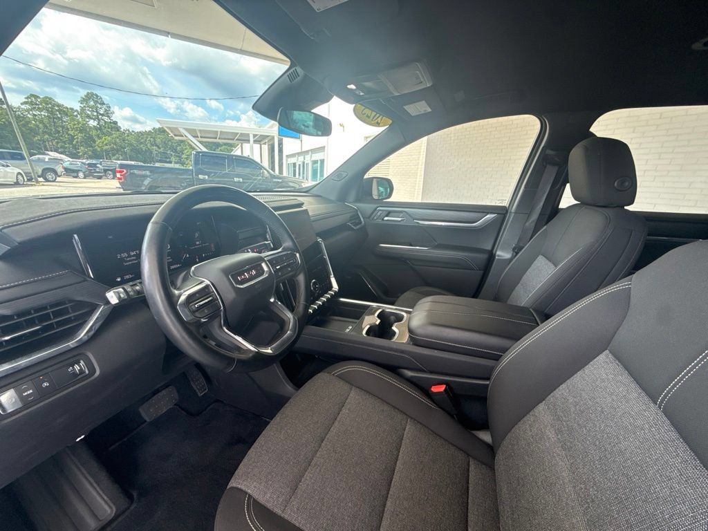 Used 2025 GMC Acadia Elevation FWD image 29