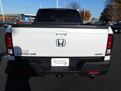 Used 2023 Honda Ridgeline Black Edition image 4